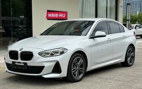BMW 1 серия, 2022 год, 1 800 000 рублей, 1 фотография