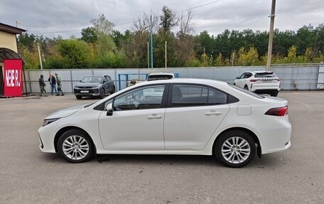 Toyota Corolla, 2021 год, 2 120 000 рублей, 2 фотография