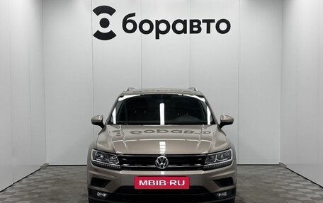Volkswagen Tiguan II, 2017 год, 2 100 000 рублей, 5 фотография