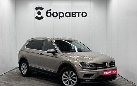 Volkswagen Tiguan II, 2017 год, 2 100 000 рублей, 3 фотография