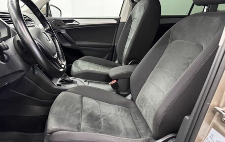 Volkswagen Tiguan II, 2017 год, 2 100 000 рублей, 18 фотография