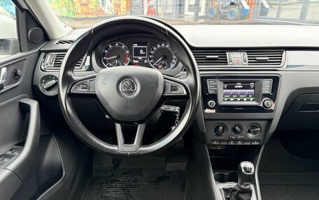 Skoda Rapid I, 2015 год, 890 000 рублей, 8 фотография