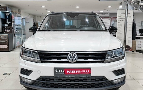 Volkswagen Tiguan II, 2020 год, 1 920 000 рублей, 2 фотография