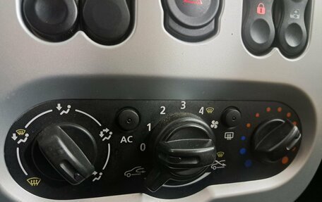 Renault Sandero I, 2012 год, 750 000 рублей, 16 фотография