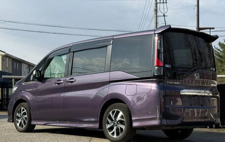 Honda Stepwgn IV, 2021 год, 1 980 000 рублей, 3 фотография