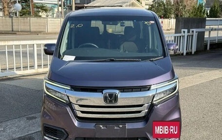 Honda Stepwgn IV, 2021 год, 1 980 000 рублей, 4 фотография