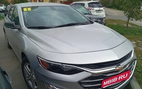 Chevrolet Malibu IX, 2021 год, 1 850 000 рублей, 1 фотография
