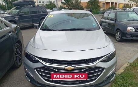 Chevrolet Malibu IX, 2021 год, 1 850 000 рублей, 3 фотография