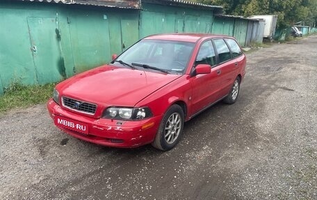 Volvo V40 I, 2003 год, 220 000 рублей, 1 фотография