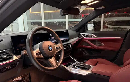 BMW i4, 2025 год, 5 734 008 рублей, 10 фотография