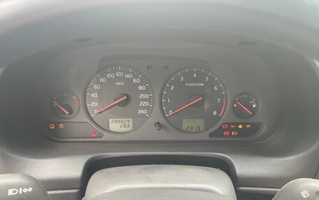 Volvo V40 I, 2003 год, 220 000 рублей, 10 фотография