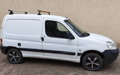Peugeot Partner II рестайлинг 2, 2011 год, 295 000 рублей, 2 фотография
