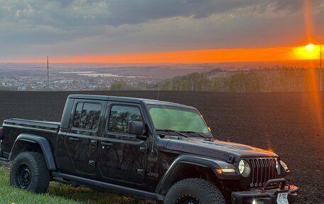 Jeep Gladiator, 2023 год, 6 300 000 рублей, 14 фотография