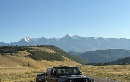 Jeep Gladiator, 2023 год, 6 300 000 рублей, 9 фотография