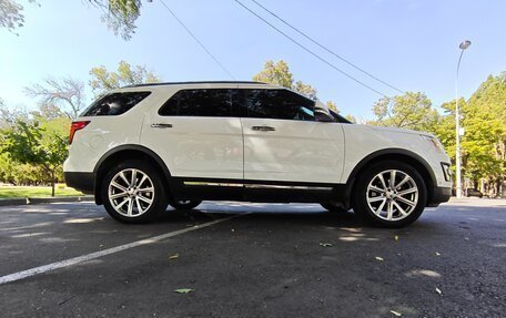 Ford Explorer VI, 2017 год, 2 380 000 рублей, 4 фотография