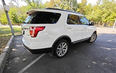 Ford Explorer VI, 2017 год, 2 380 000 рублей, 7 фотография