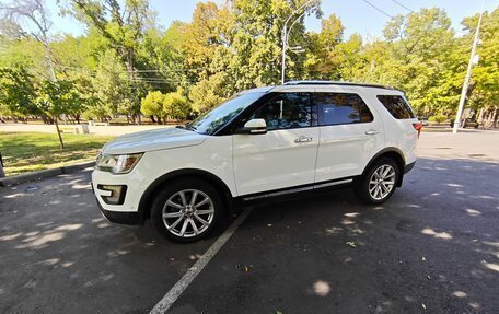 Ford Explorer VI, 2017 год, 2 380 000 рублей, 6 фотография