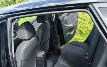 Hyundai Solaris II рестайлинг, 2011 год, 500 000 рублей, 11 фотография