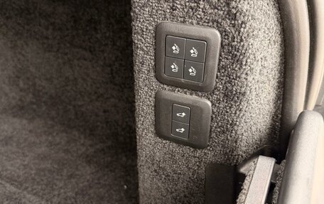 Land Rover Range Rover IV рестайлинг, 2018 год, 4 600 000 рублей, 17 фотография