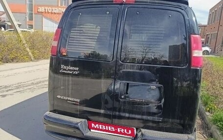 Chevrolet Express II, 2012 год, 4 000 000 рублей, 3 фотография