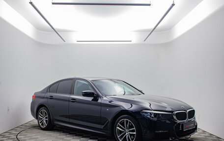 BMW 5 серия, 2019 год, 3 818 000 рублей, 3 фотография