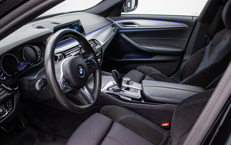 BMW 5 серия, 2019 год, 3 818 000 рублей, 10 фотография