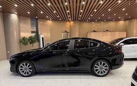 Mazda 3, 2023 год, 2 380 000 рублей, 2 фотография