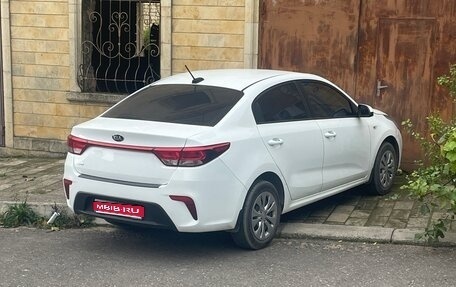 KIA Rio IV, 2018 год, 1 000 000 рублей, 1 фотография