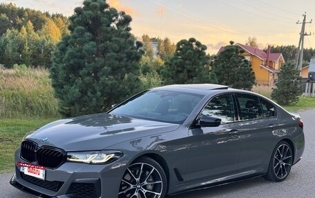 BMW 5 серия, 2021 год, 4 200 000 рублей, 2 фотография