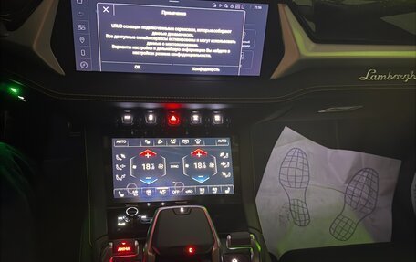Lamborghini Urus I, 2025 год, 42 000 000 рублей, 6 фотография