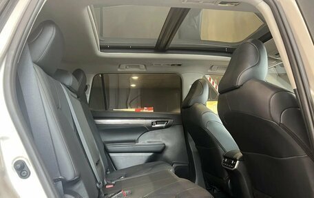 Toyota Highlander, 2026 год, 5 349 000 рублей, 21 фотография