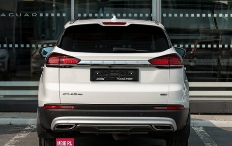 Geely Atlas, 2022 год, 1 800 000 рублей, 10 фотография