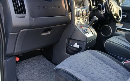 Mitsubishi Delica D:5 I, 2008 год, 1 980 000 рублей, 5 фотография