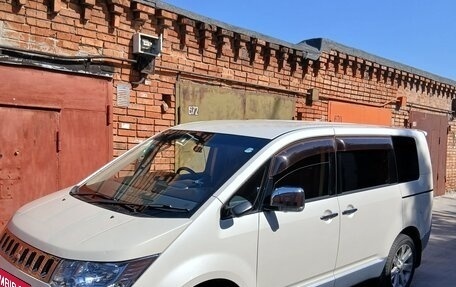 Mitsubishi Delica D:5 I, 2008 год, 1 980 000 рублей, 4 фотография
