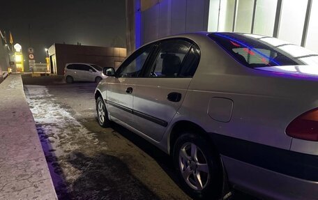 Toyota Avensis III рестайлинг, 1998 год, 350 000 рублей, 3 фотография