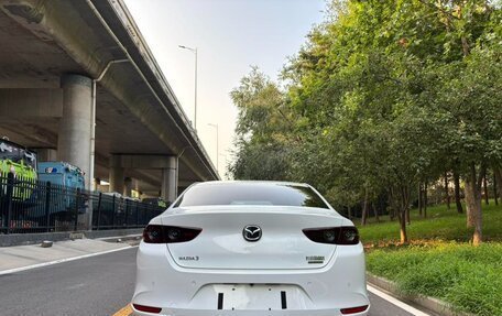 Mazda 3, 2022 год, 2 035 000 рублей, 6 фотография