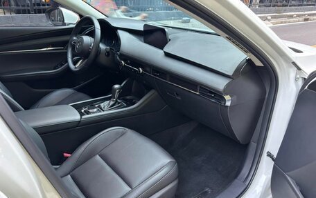 Mazda 3, 2022 год, 2 035 000 рублей, 10 фотография