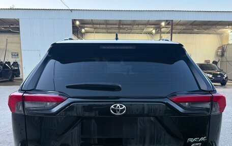 Toyota RAV4, 2025 год, 3 650 000 рублей, 6 фотография