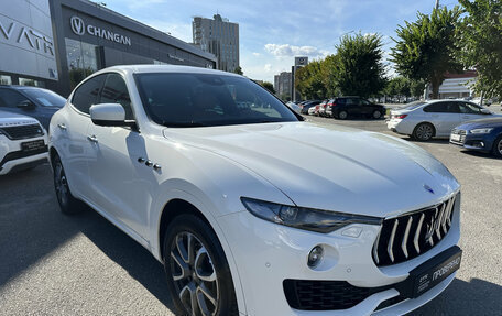 Maserati Levante I, 2017 год, 4 390 000 рублей, 3 фотография