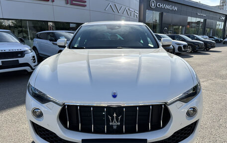Maserati Levante I, 2017 год, 4 390 000 рублей, 2 фотография