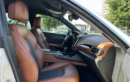 Maserati Levante I, 2017 год, 4 390 000 рублей, 11 фотография