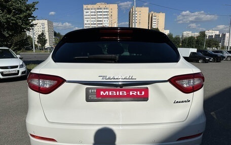 Maserati Levante I, 2017 год, 4 390 000 рублей, 6 фотография
