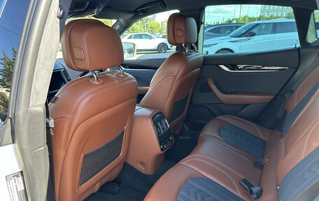 Maserati Levante I, 2017 год, 4 390 000 рублей, 12 фотография