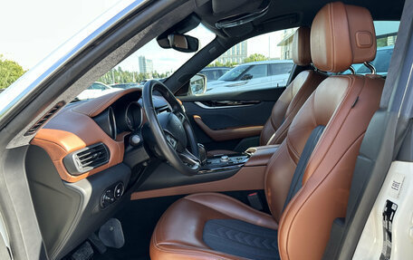 Maserati Levante I, 2017 год, 4 390 000 рублей, 16 фотография