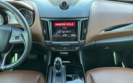 Maserati Levante I, 2017 год, 4 390 000 рублей, 15 фотография