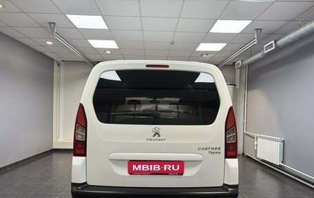 Peugeot Partner II рестайлинг 2, 2012 год, 970 000 рублей, 5 фотография