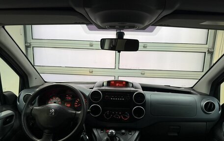 Peugeot Partner II рестайлинг 2, 2012 год, 970 000 рублей, 17 фотография