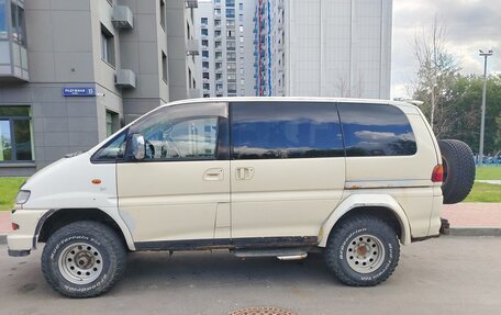 Mitsubishi Delica IV, 2001 год, 1 300 000 рублей, 3 фотография