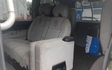 Mitsubishi Delica IV, 2001 год, 1 300 000 рублей, 10 фотография