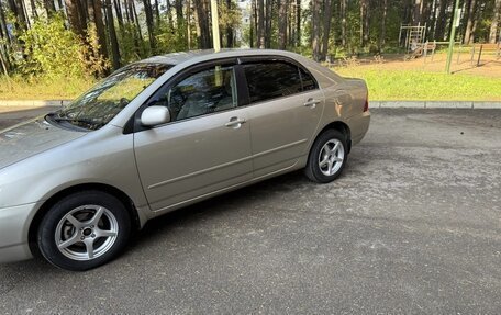 Toyota Corolla, 2001 год, 570 000 рублей, 3 фотография